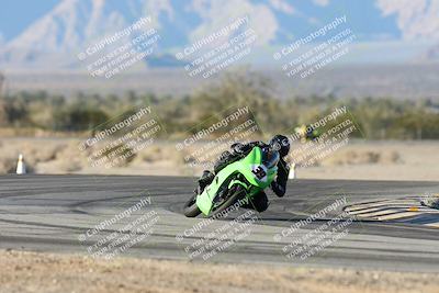 media/Dec-07-2025-CVMA (Sun) [[3e7d2de5dc]]/Race 18-Formula Twins-Formula 40 UL/